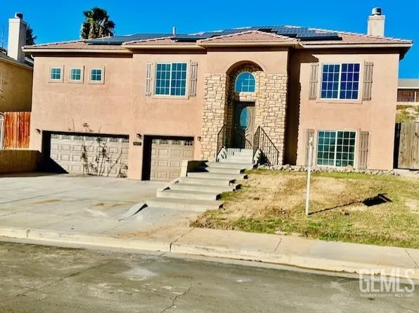 332 Terrace Hill Ave, Bakersfield, CA 93308