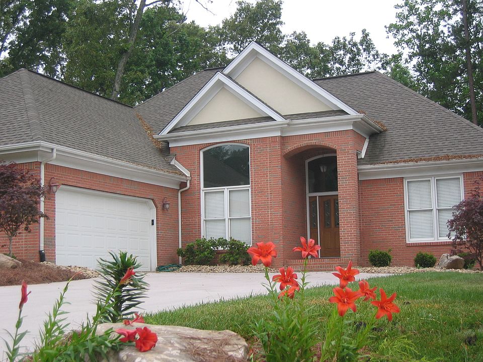 1st image of 909 Vista Oaks Ln