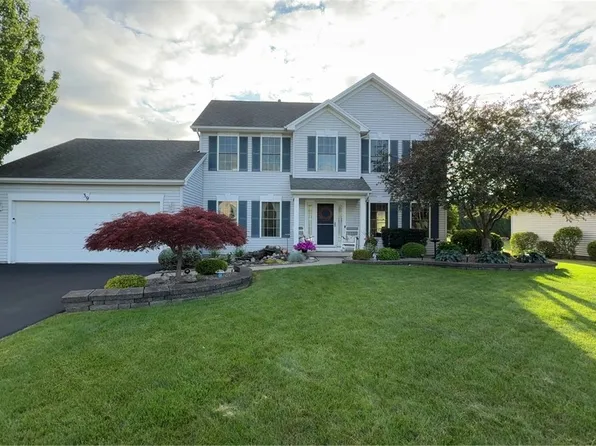 39 Carrie Marie Ln, Hilton, NY 14468