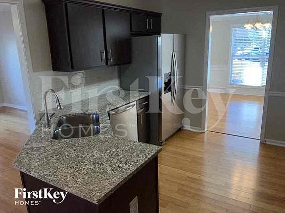 5th image of 1412 Parkview Glen Ln