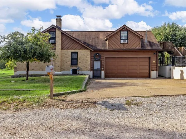 315 Richarz Dr, Fenton, MO 63026