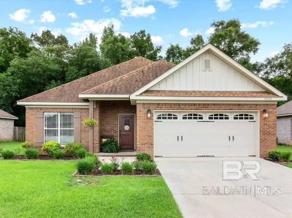 13730 Kearney Dr, Loxley, AL 36551