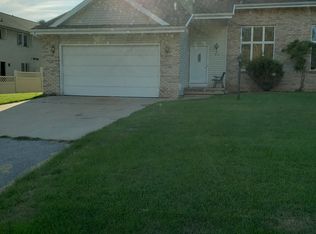 2219 N Cloudview Dr, Appleton, WI 54914