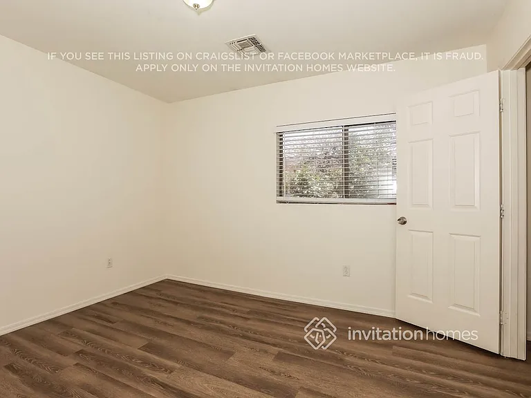 2887 E Cherry Hills Dr — Photo 12