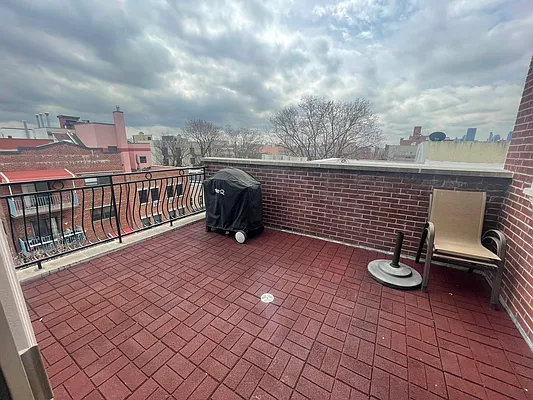 Rented by Metropolis International Realty Inc. | media 1