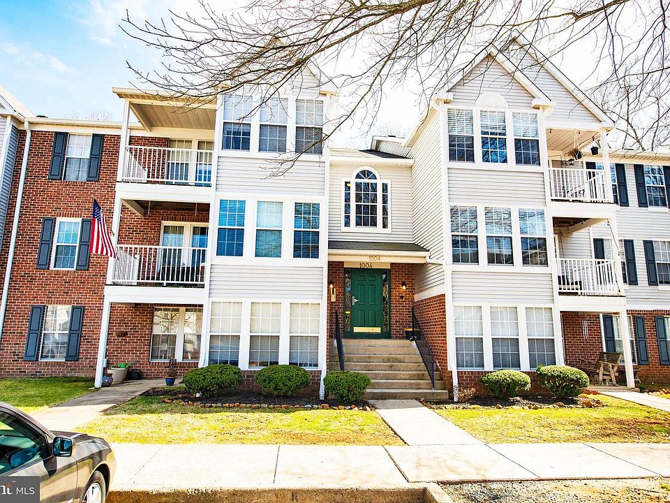 1st image of 1004L Jessicas Ct #9