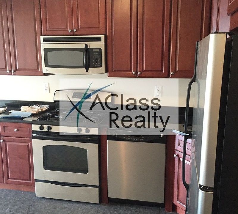 1st image of 2312 31st Dr APT 4