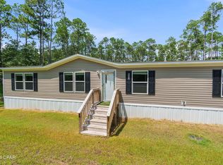 513 Shadow Ln, Freeport, FL 32439
