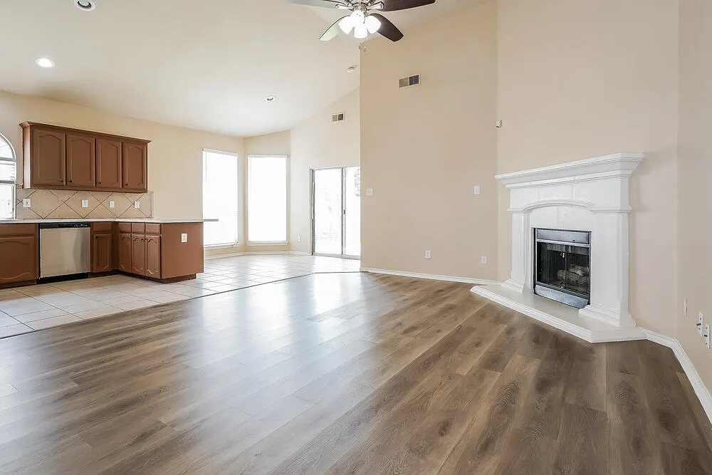 3 bed, 2.0 bath, 1524 sqft, $1,890 — Photo 4