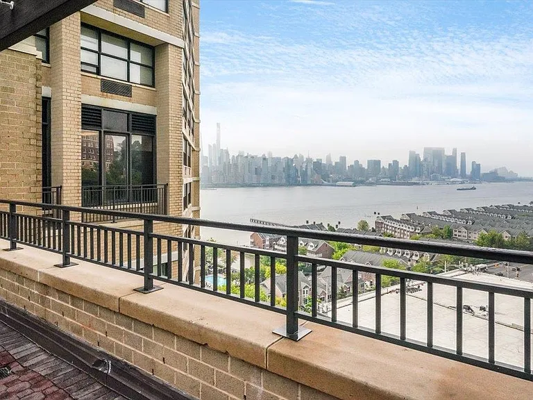 7002 Boulevard East #6H — Photo 24