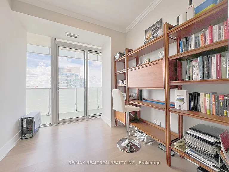 200 Bloor St W #2801 — Photo 5