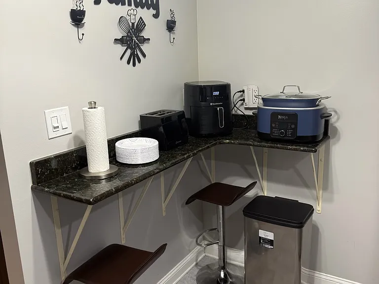 12 Nicholas Ct #12 — Photo 10