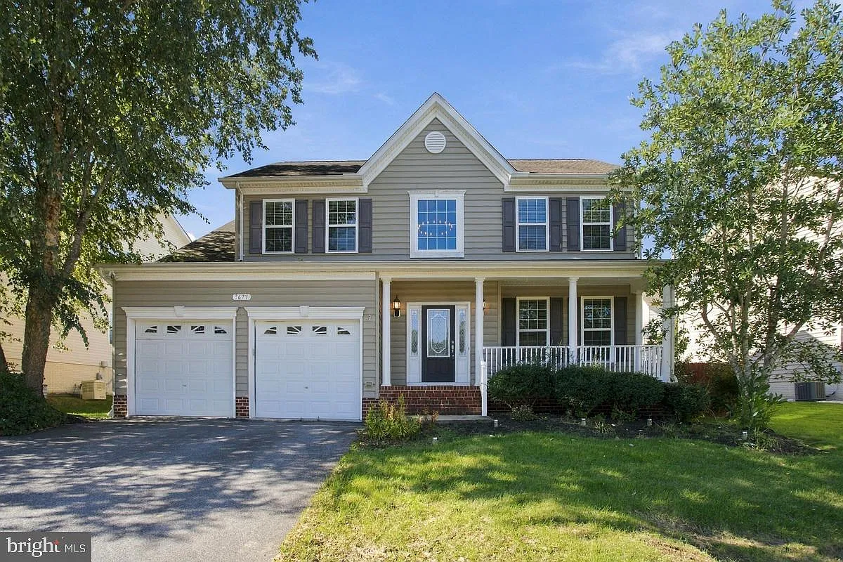 5 bed, 3.5 bath, 3819 sqft, $3,950 — Photo 1