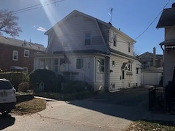 43-20 Burling St #1, Flushing, NY 11355