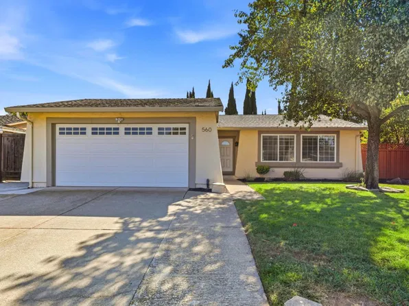 560 Landau Ct, Morgan Hill, CA 95037
