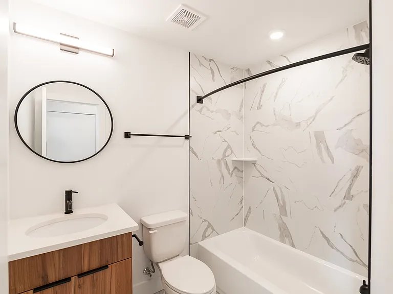 4408 Lancaster Ave — Photo 23