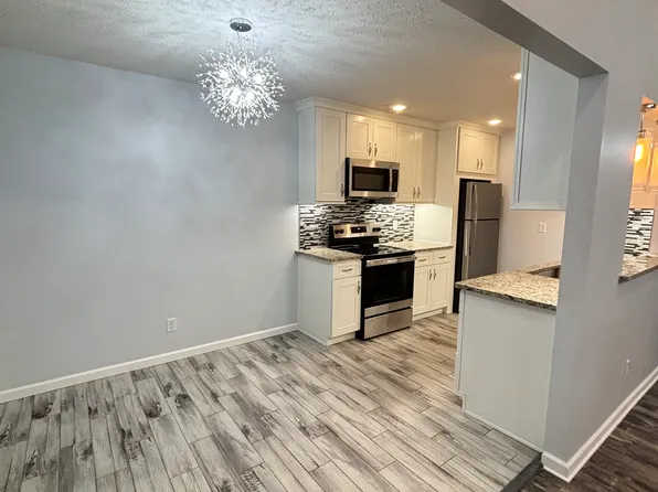 285 E Park Dr, Tonawanda, NY 14150