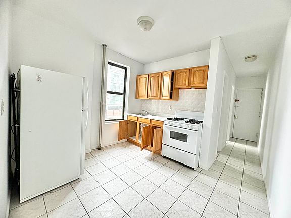 3rd image of 30-82 29th St #4