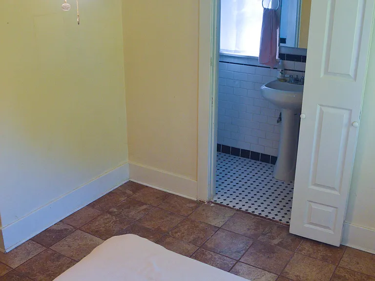 610 Lindaraxa Park — Photo 11