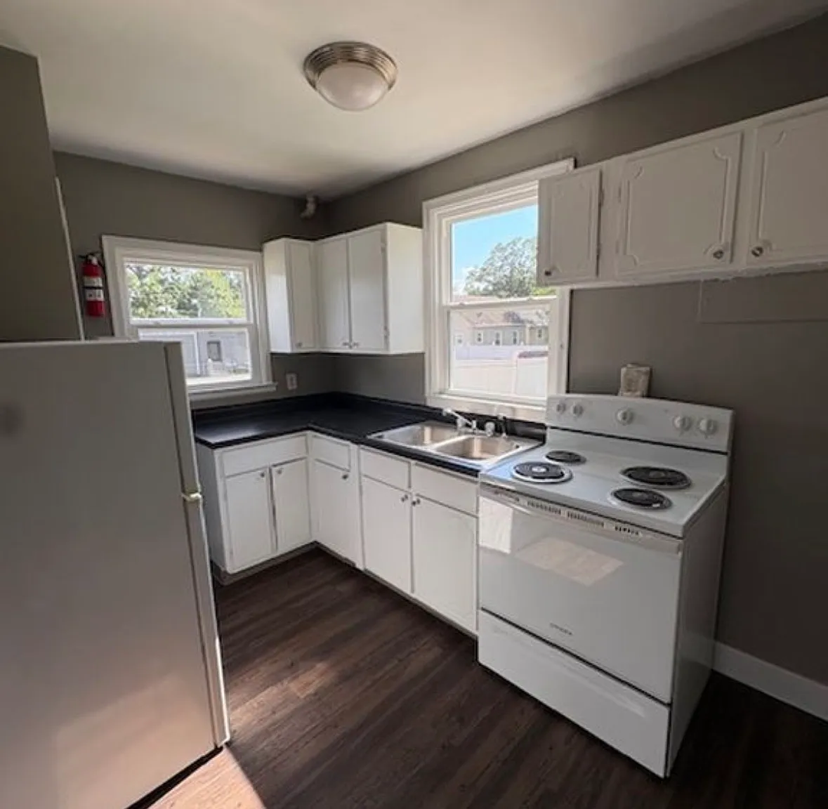 2 bed, 600 sqft, $975 — Photo 1