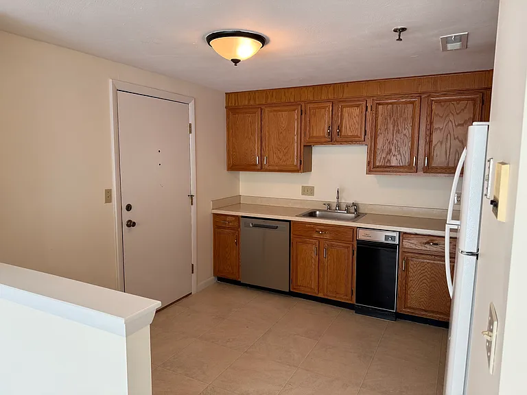 45 Christopher Dr — Photo 16