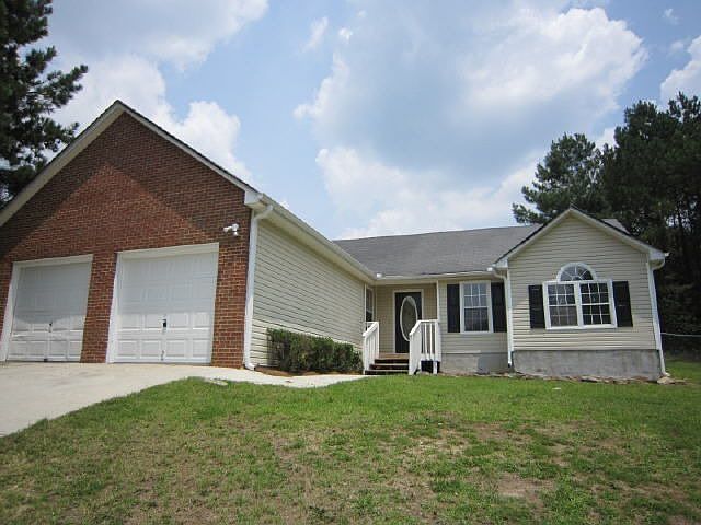 1st image of 2652 Amberly Glen Dr