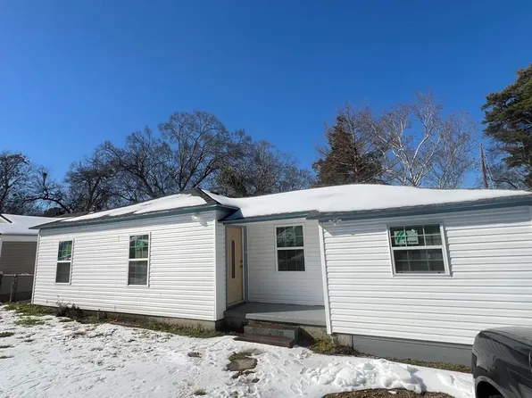 761 Macarthur Ave, Wake Village, TX 75501