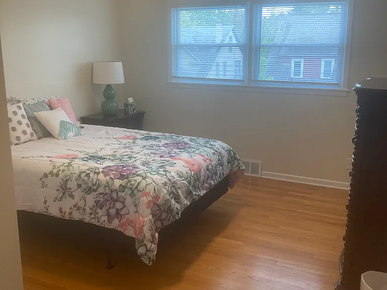 315-17 Fellows Ave #2 — Photo 8