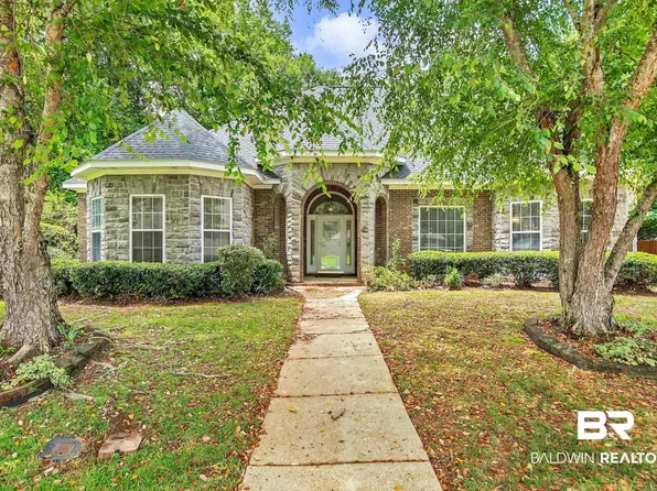 9422 Montpelier Pl, Daphne, AL 36526