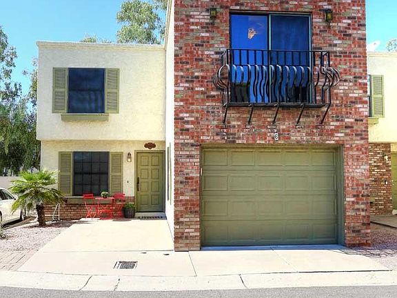 3rd image of 820 W University Dr Unit 6