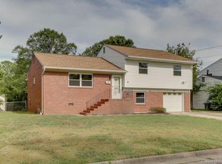 10 Overton Dr, Hampton, VA 23666