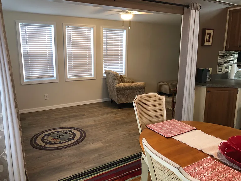 217 Crown Point Dr — Photo 8