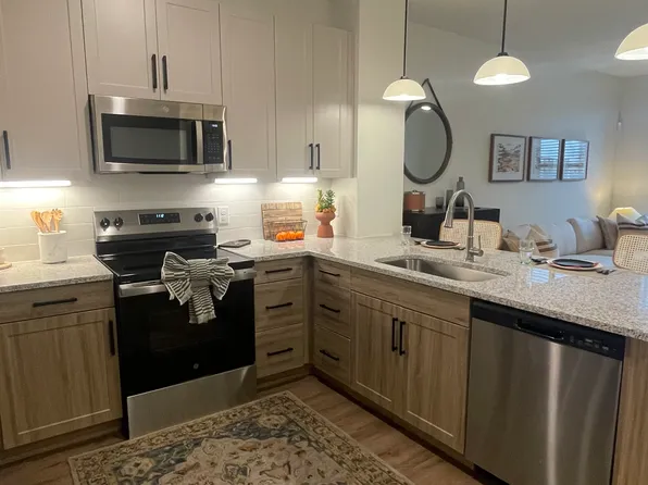 (undisclosed Address), New Braunfels, TX 78130