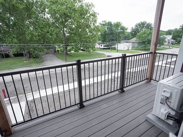 Riverbend Apartments — Photo 7