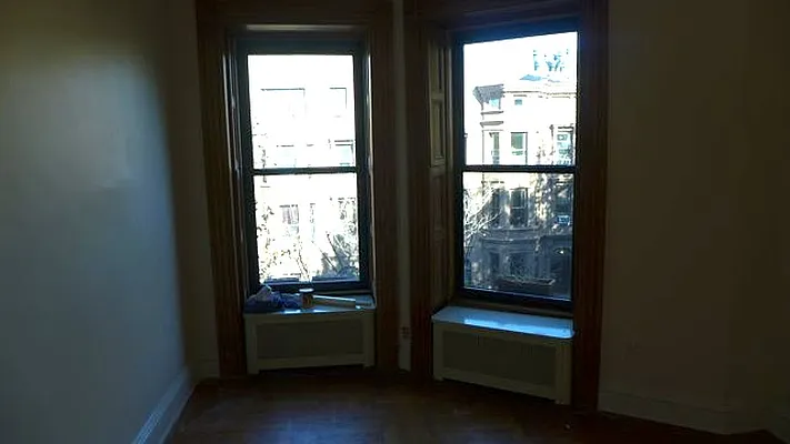 Rented by Garfield Realty  | media 17