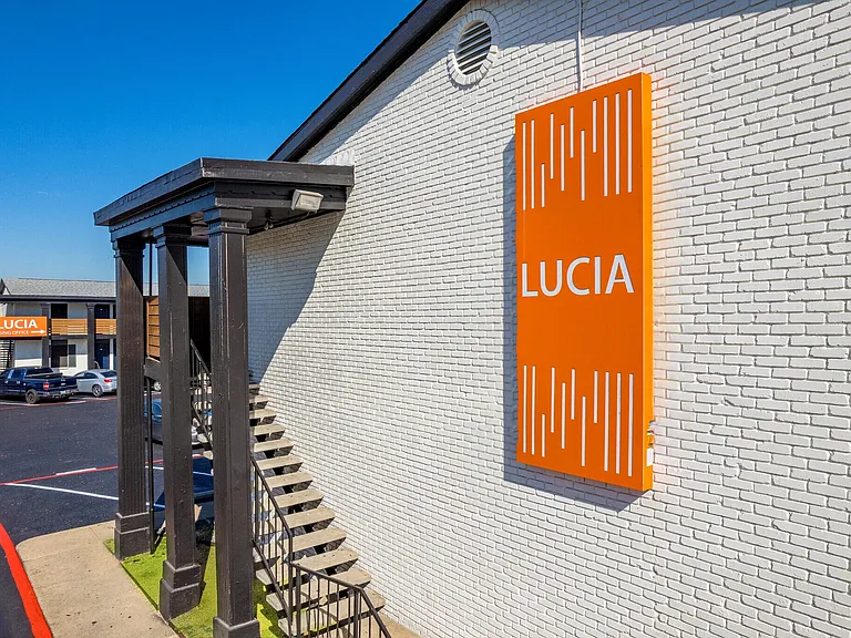 Lucia Apartments — Photo 11