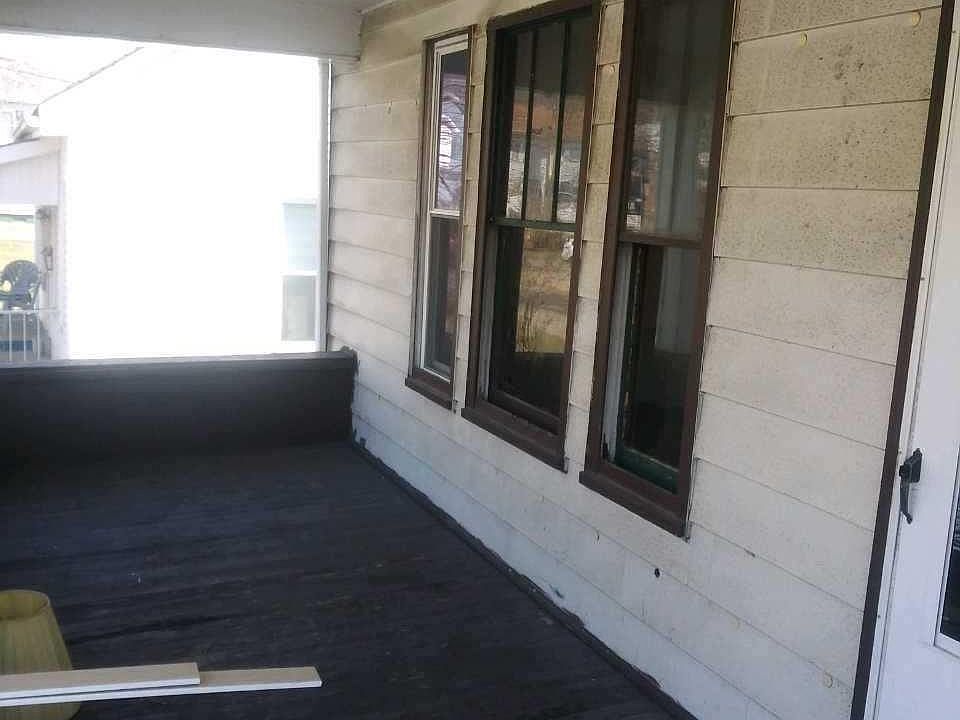 1st image of 904 3rd St #A
