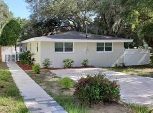 114 Pine St, Tarpon Springs, FL 34689