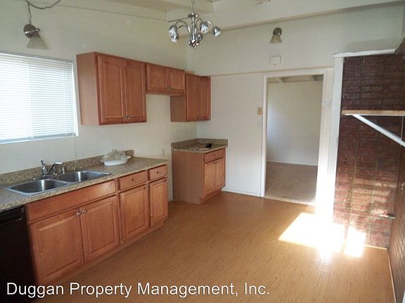 3rd image of 13127 Herrick Ave