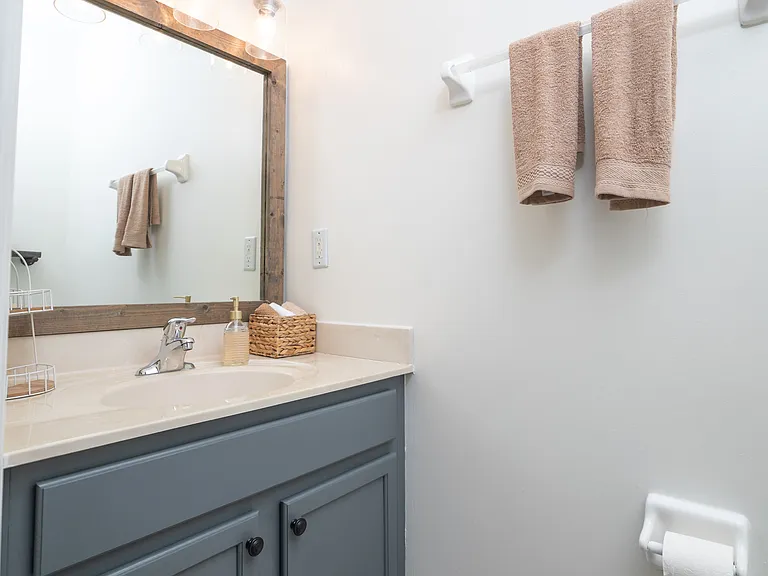 10061 Lone Cypress St — Photo 11