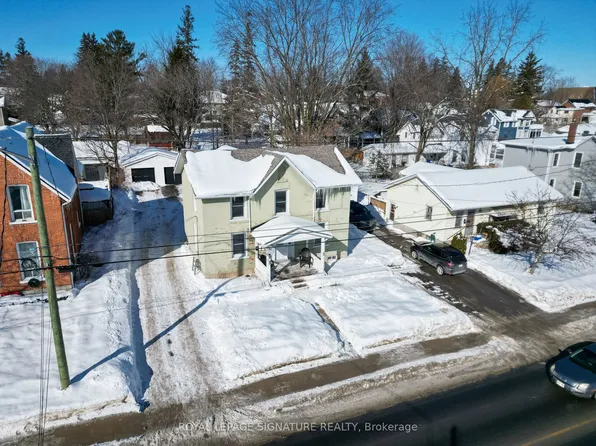 143 Dundas St W, Greater Napanee, ON K7R 2A2