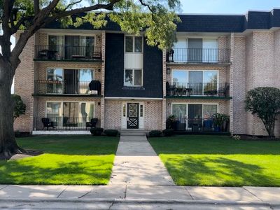 5621 W 104th St APT B2, Oak Lawn, IL, 60453