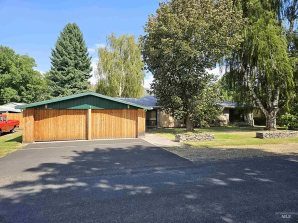 613 Oak St, Kamiah, ID 83536