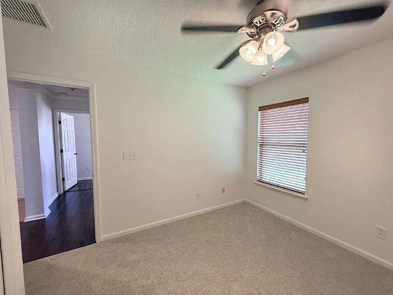 436 Bostwick Cir — Photo 31