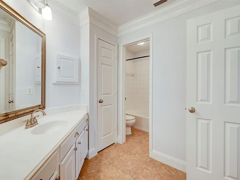 8903 Aberdeen Park Dr — Photo 11
