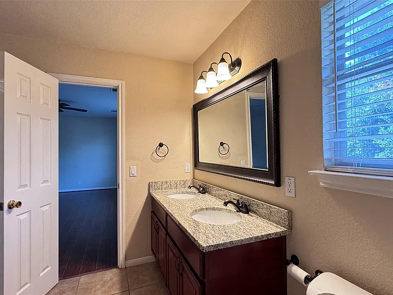 2211 Bent Bow Dr — Photo 24