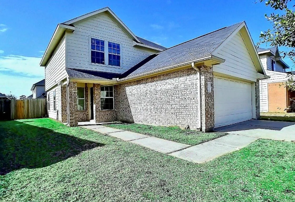 3 bed, 2.5 bath, 1770 sqft, $1,799 — Photo 2