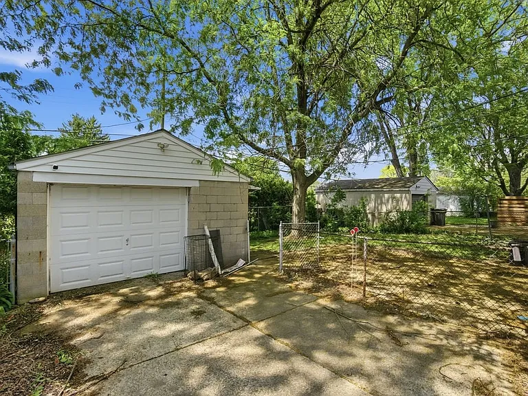 3267 Walmar Dr — Photo 25