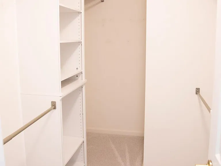 3347 Wilton Crest Ct — Photo 16