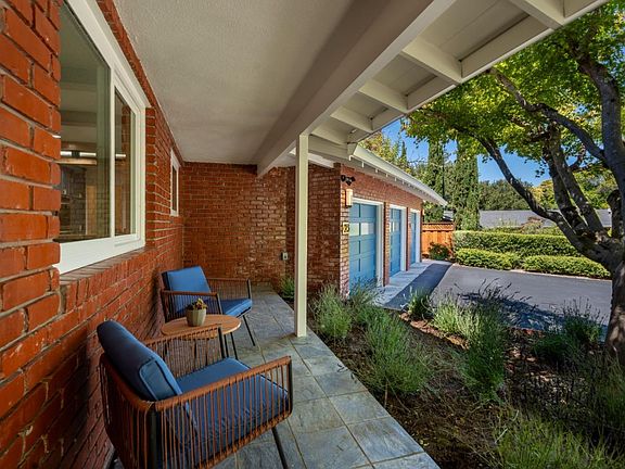 3rd image of 23 Shasta Ln
